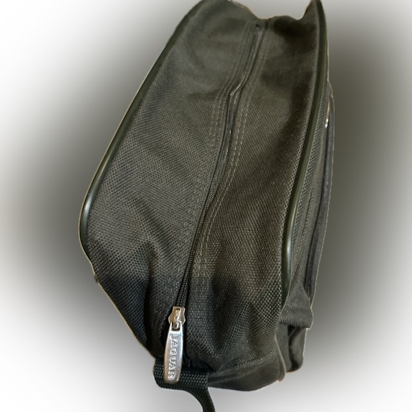 JAGUAR TRAVEL BAG LUGGAGE SMALL SHOULDER CARRY ON OVERNIGHT TRAIN POUGH DK GREEN - Picture 6 of 13